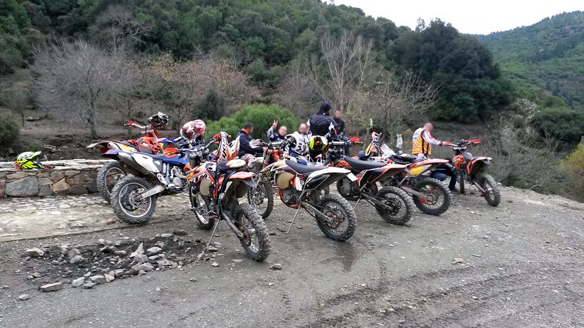 Tour enduro in Sardegna ad Orgosolo Tour enduro in Sardegna ad Orgosolo