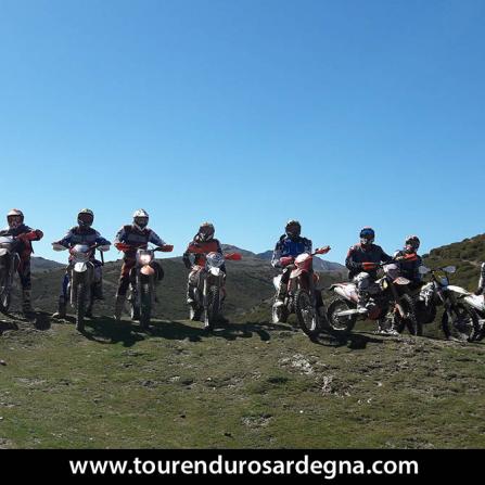 Tour moto offroad in Sardegna, gruppo Cianci e Su2ruote.bike