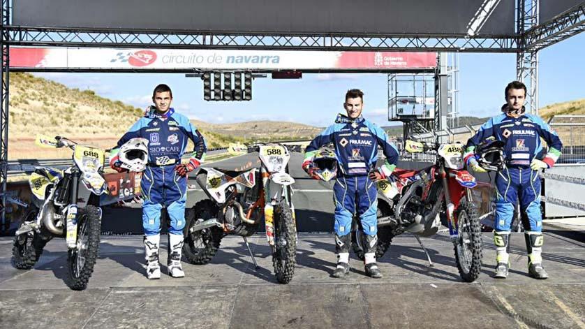 Claudio Spanu con i suoi compagni di Team Manzano alla Six Days Spagna 2016