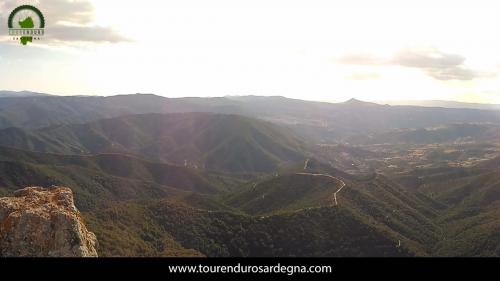 Vista del paese di Orgosolo e le cime della Barbagia Vista del paese di Orgosolo e le cime della Barbagia